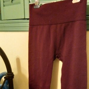 Burgandy quilted leggings